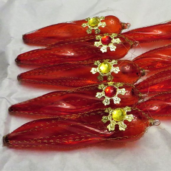 STUNNING RED HANDBLOWN GLASS SNOWDROP ORNAMENTS - Picture 5 of 9